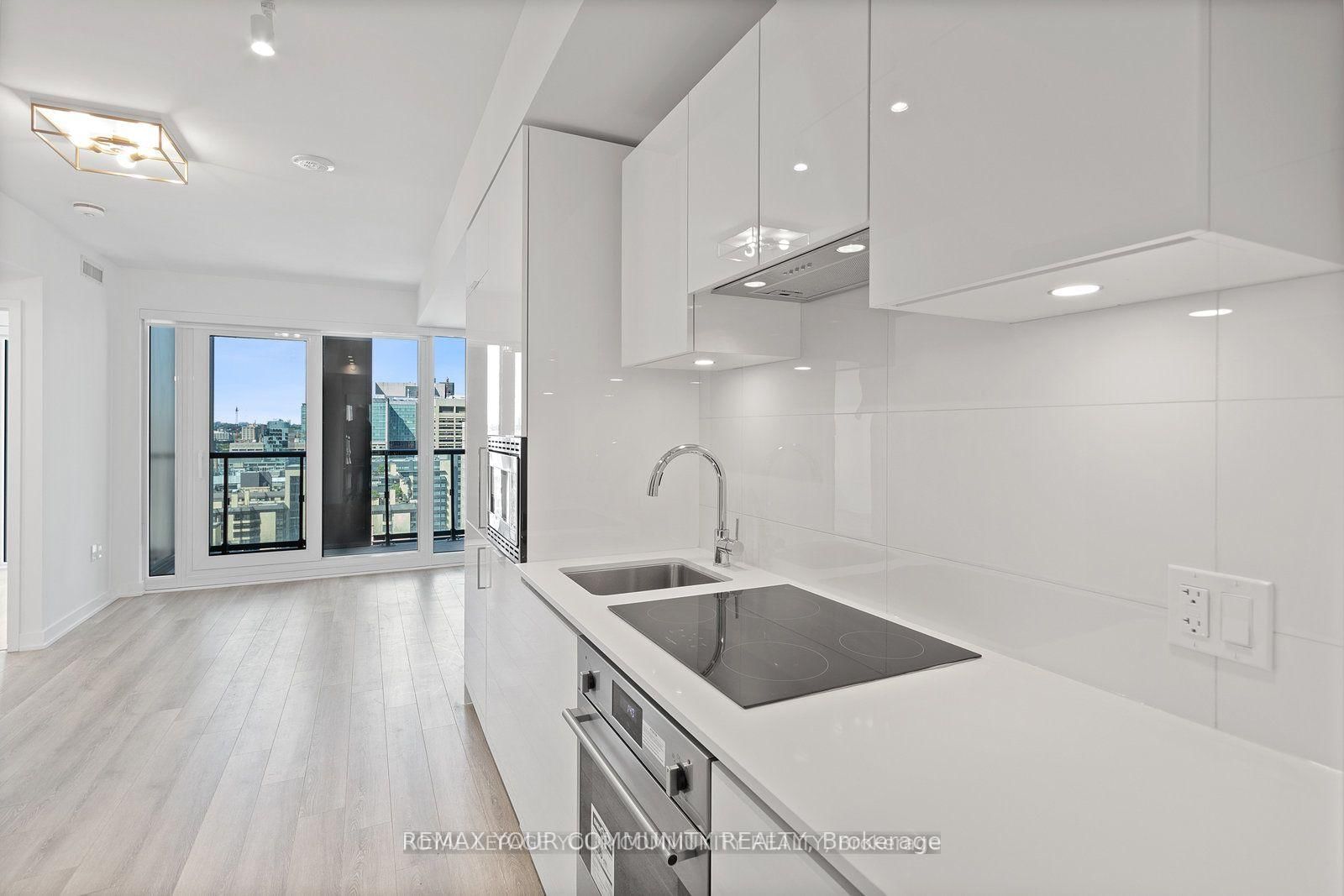 238 Simcoe Street, Unit 2001 - Photo 5