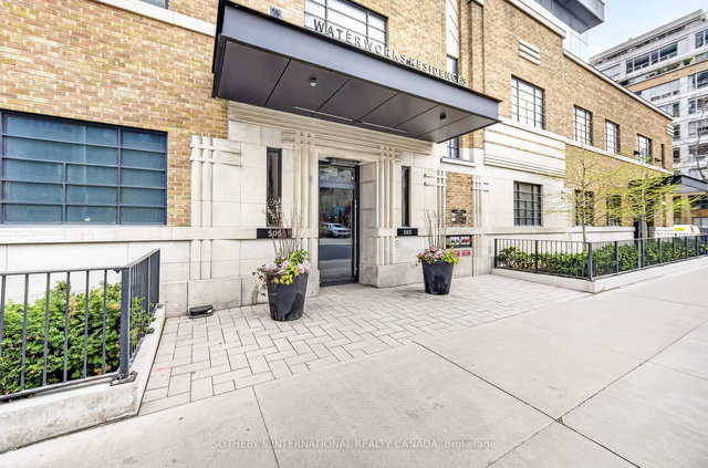 701 - 505 Richmond Street W