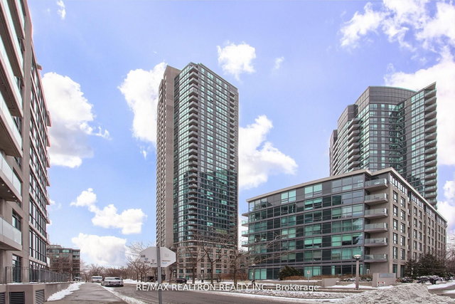 2011 - 219 Fort York Boulevard