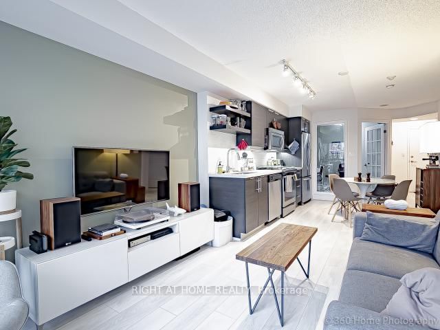 400 Adelaide Street E, Unit 517 - Photo 14