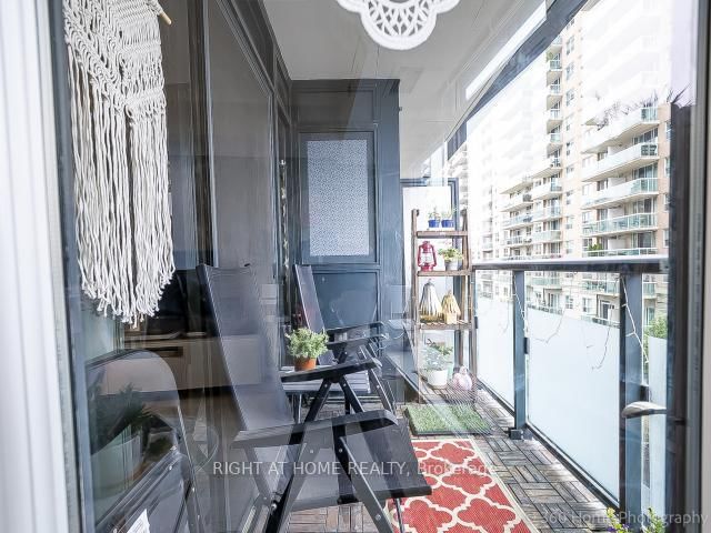 400 Adelaide Street E, Unit 517 - Photo 23