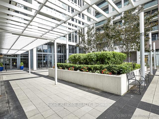 400 Adelaide Street E, Unit 517 - Photo 4