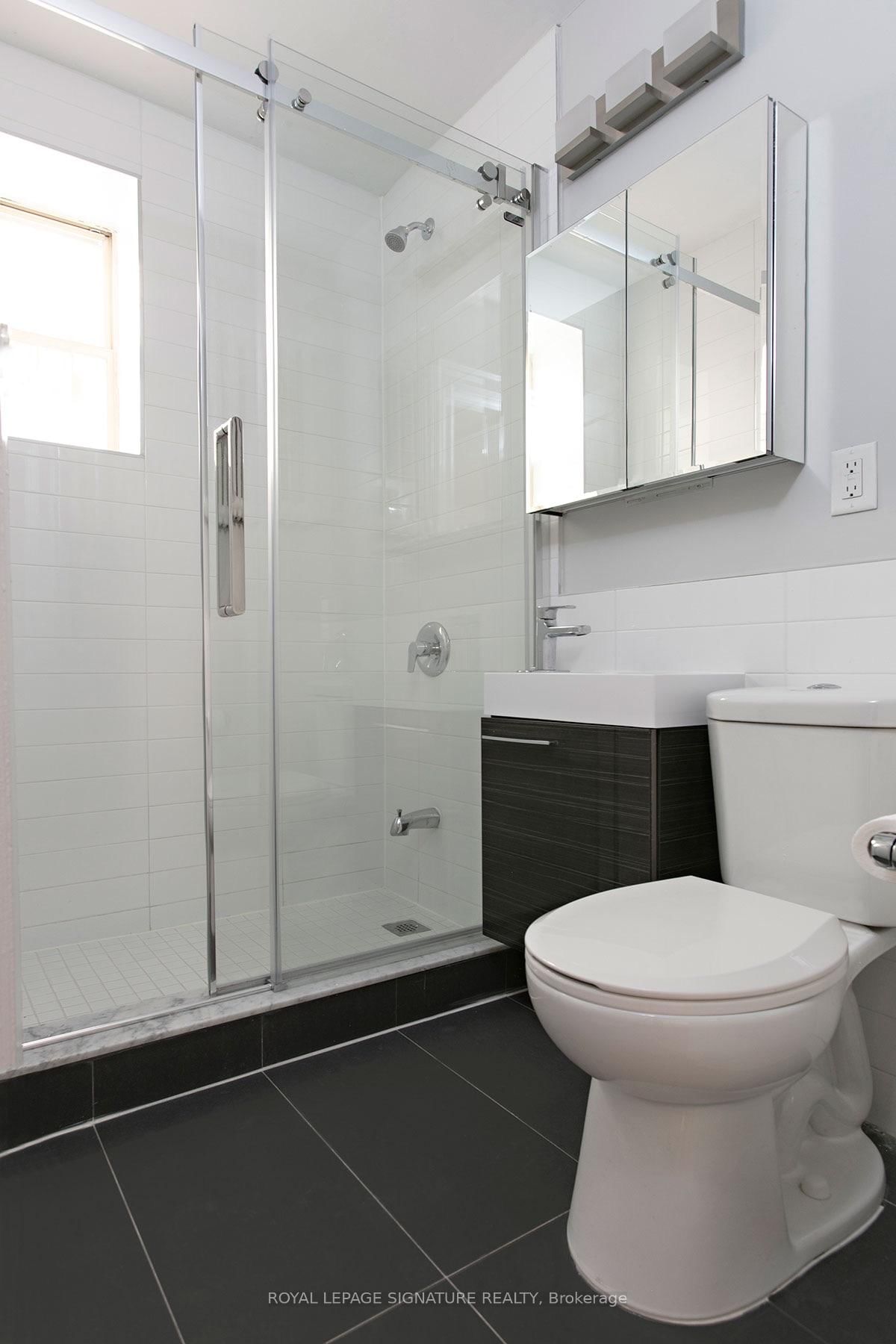 396 Avenue Road, Unit 214 - Photo 3