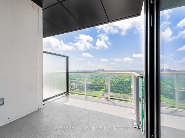 3210 - 50 O'Neill Road W