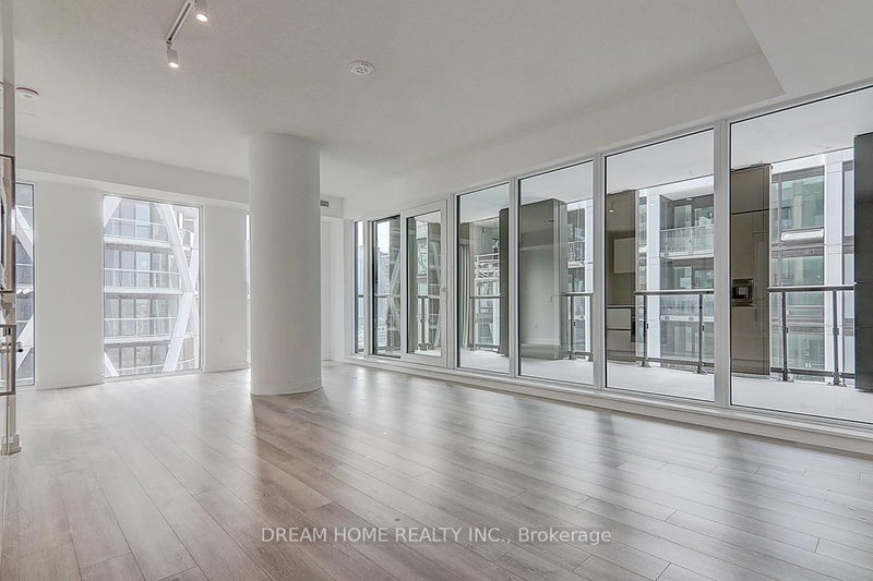 1608 - 238 Simcoe St, Toronto, M5T 0B8 | Image 2