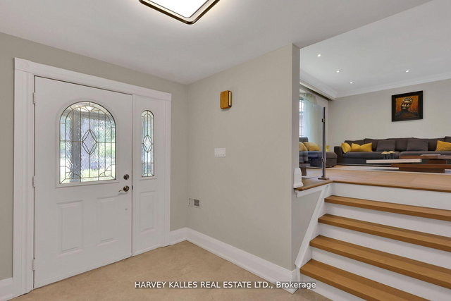 16 Wedgeport Place