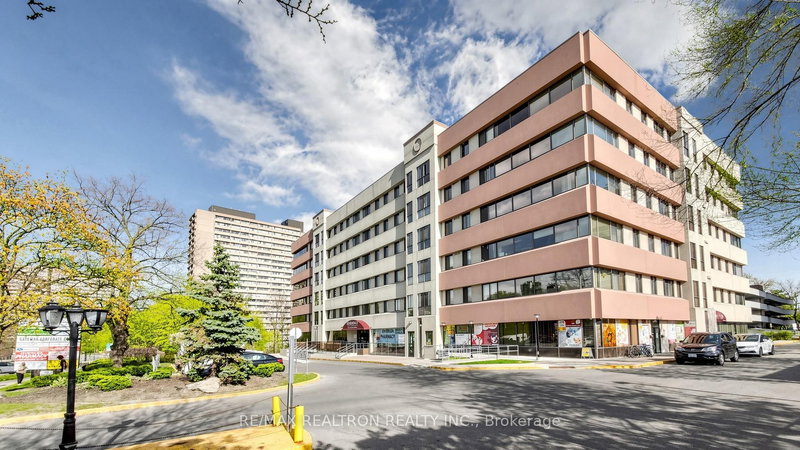 616 - 10 Gateway Blvd, Toronto, M3C 3A1 | Image 2