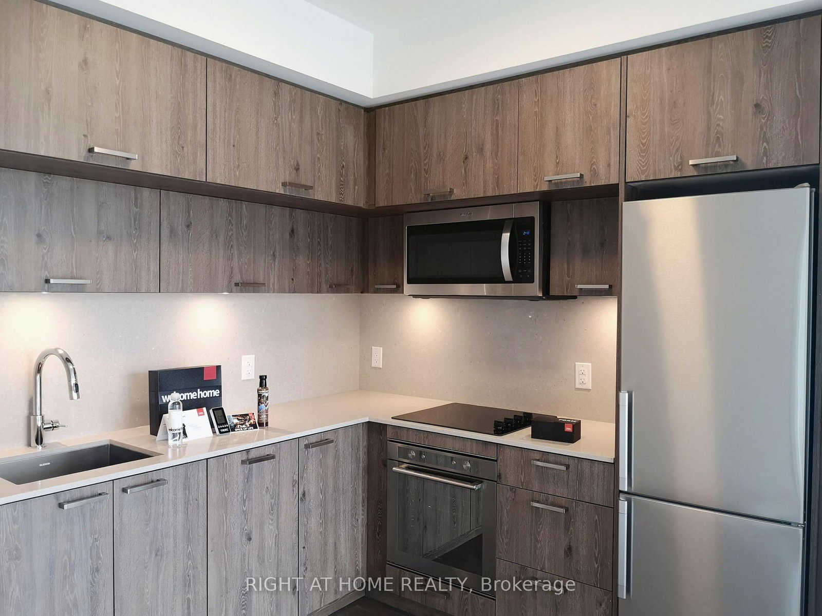 50 McCaul Street, Unit 1011 - Photo 8