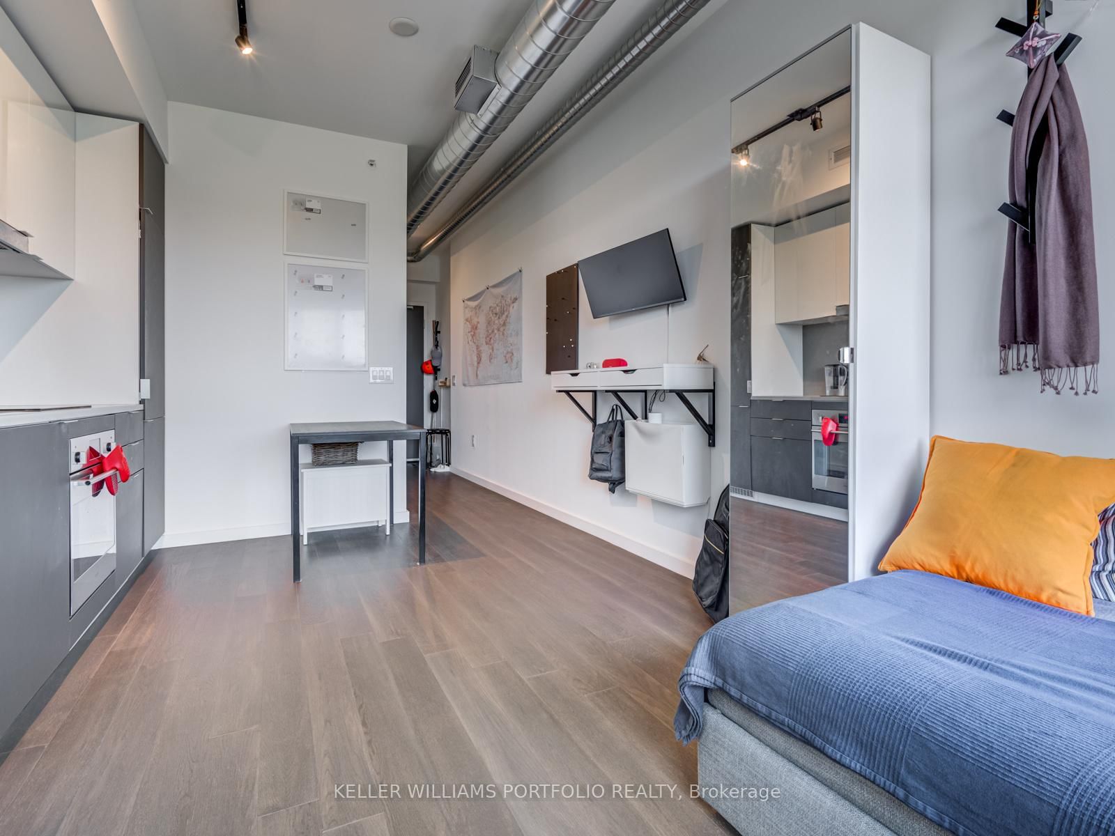 170 Bayview Avenue, Unit 514 - Photo 17
