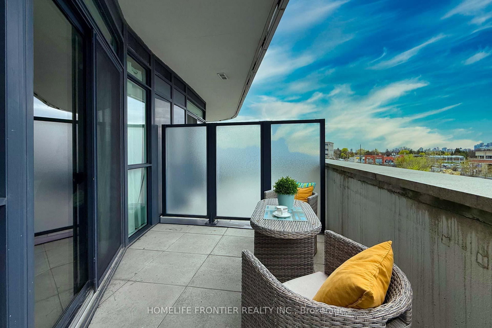 99 The Donway W • #222 • Toronto, ON photo 26