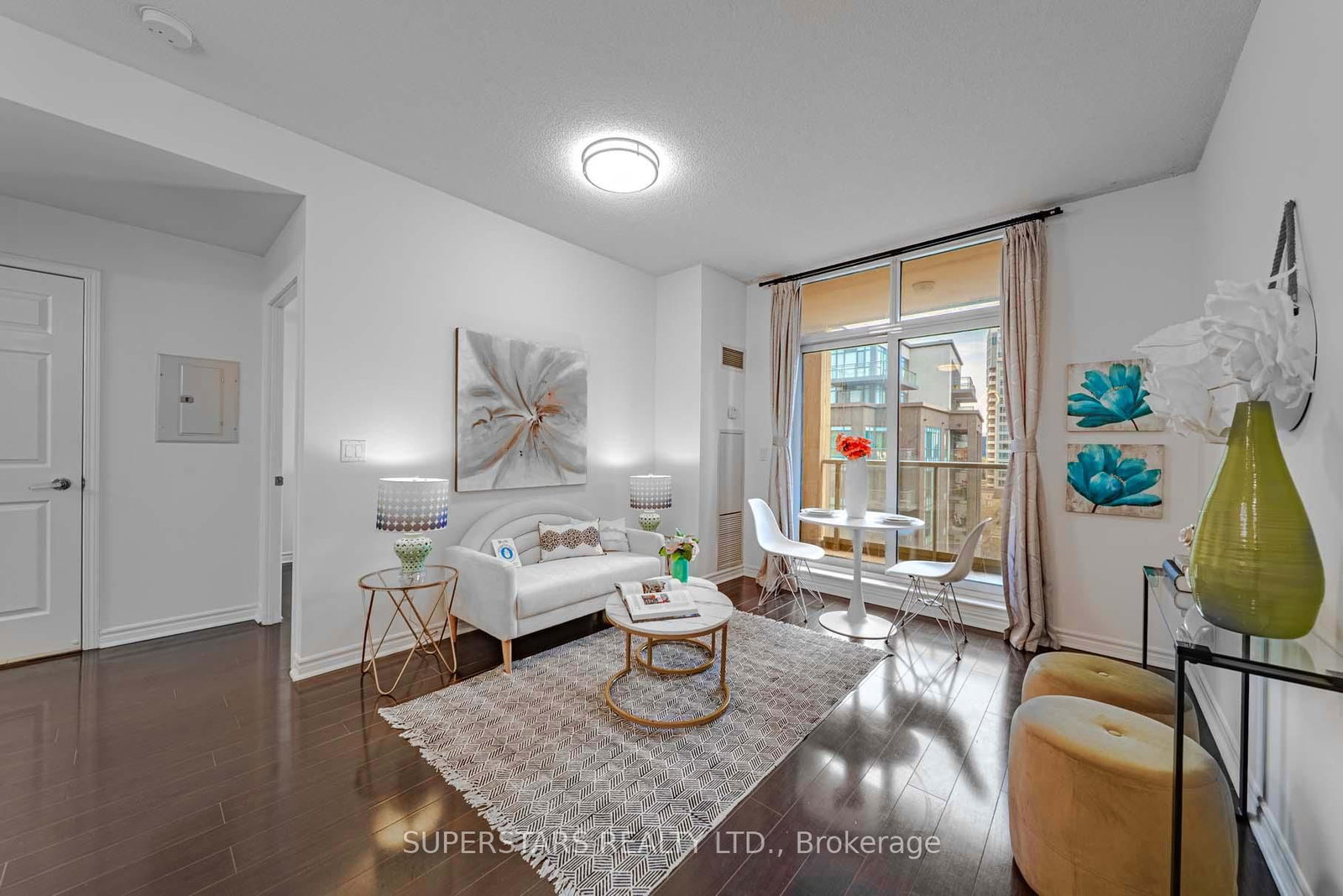 18 Kenaston Gardens