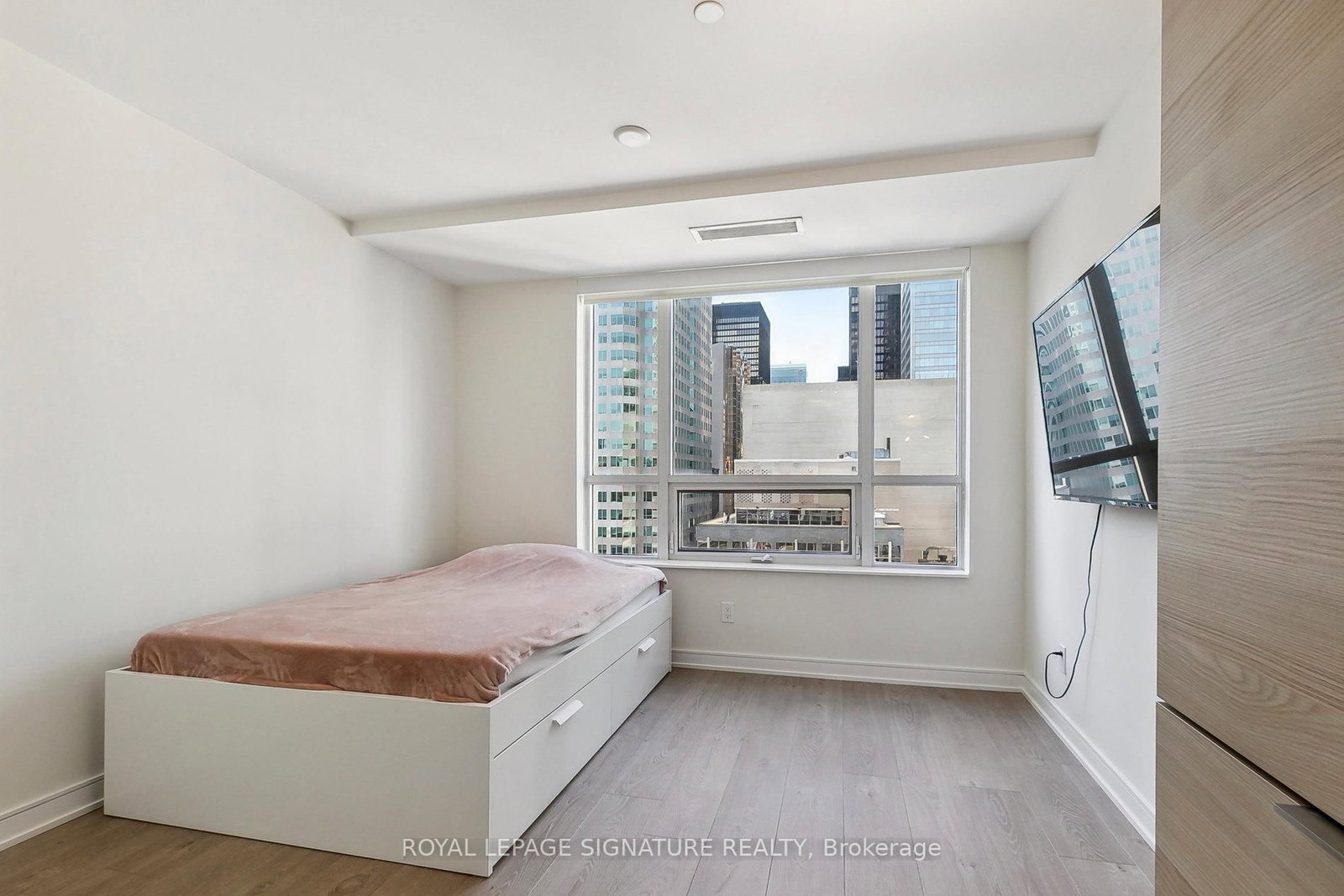 88 Scott Street, Unit 1312 - Photo 6