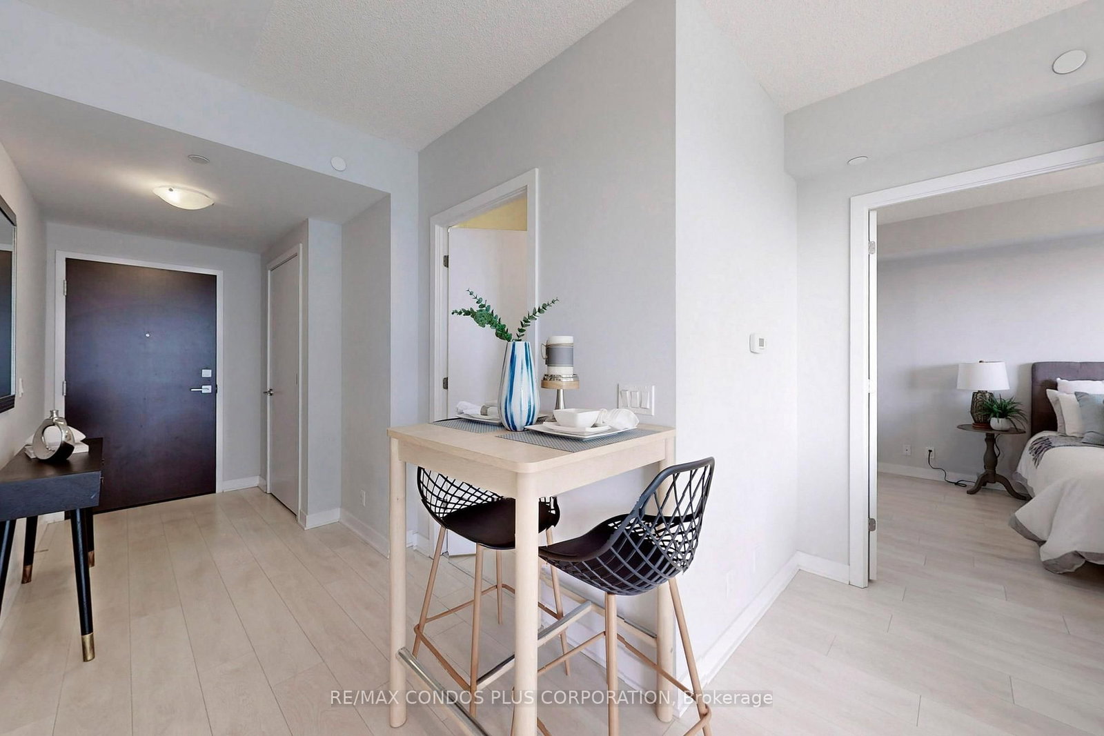 2221 Yonge Street, Unit 2006 - Photo 8