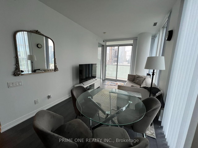 2507 - 28 Wellesley Street E