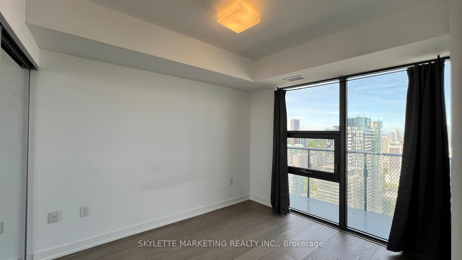 11 Wellesley Street W, Unit 3201 - Photo 24