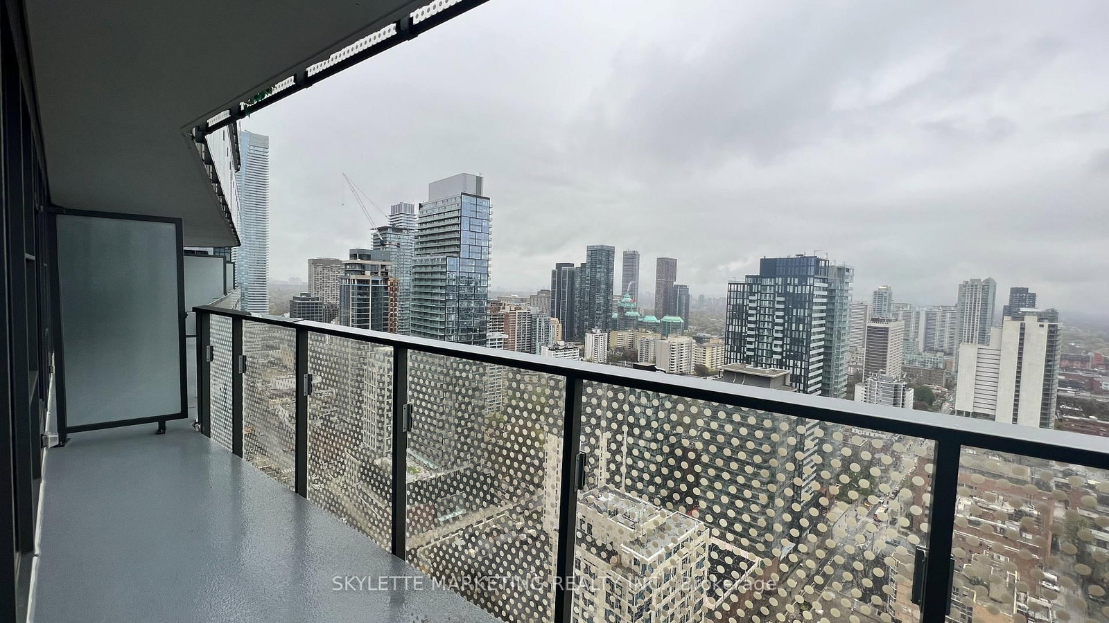 11 Wellesley Street W, Unit 3201 - Photo 36