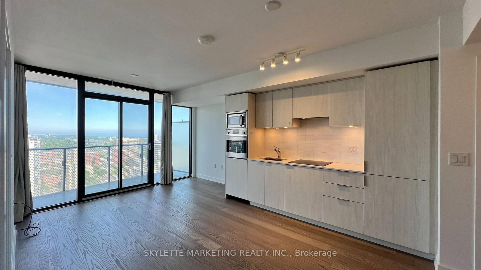 11 Wellesley Street W, Unit 3201 - Photo 9