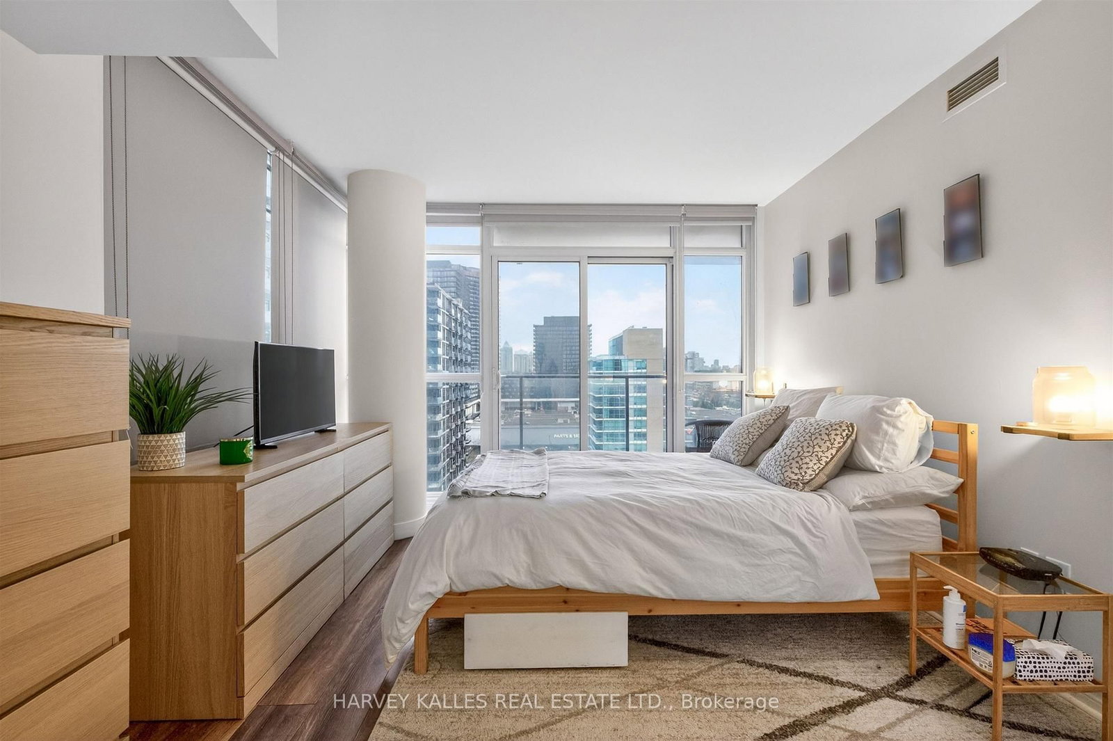 33 Singer Court, Unit 1509 - Photo 16