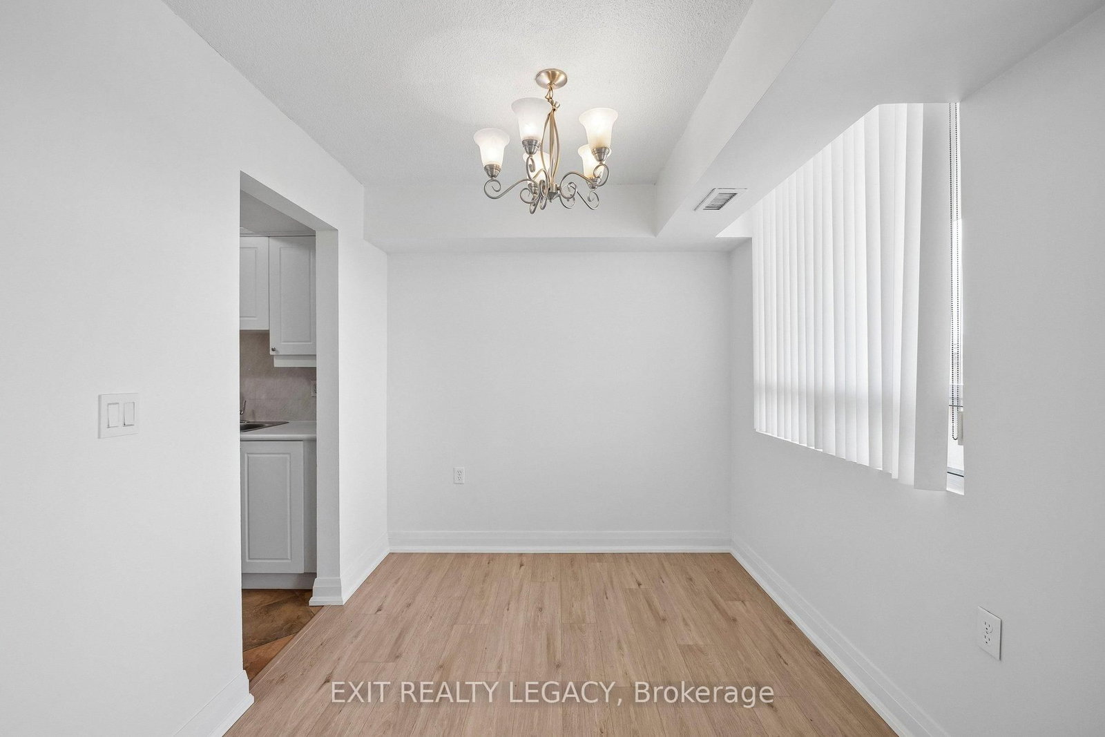 555 Wilson Hts Boulevard, Unit 304 - Photo 17