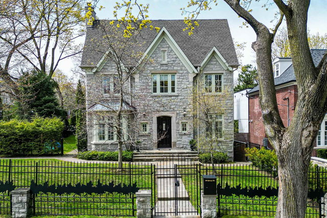 200 Glenayr Road
