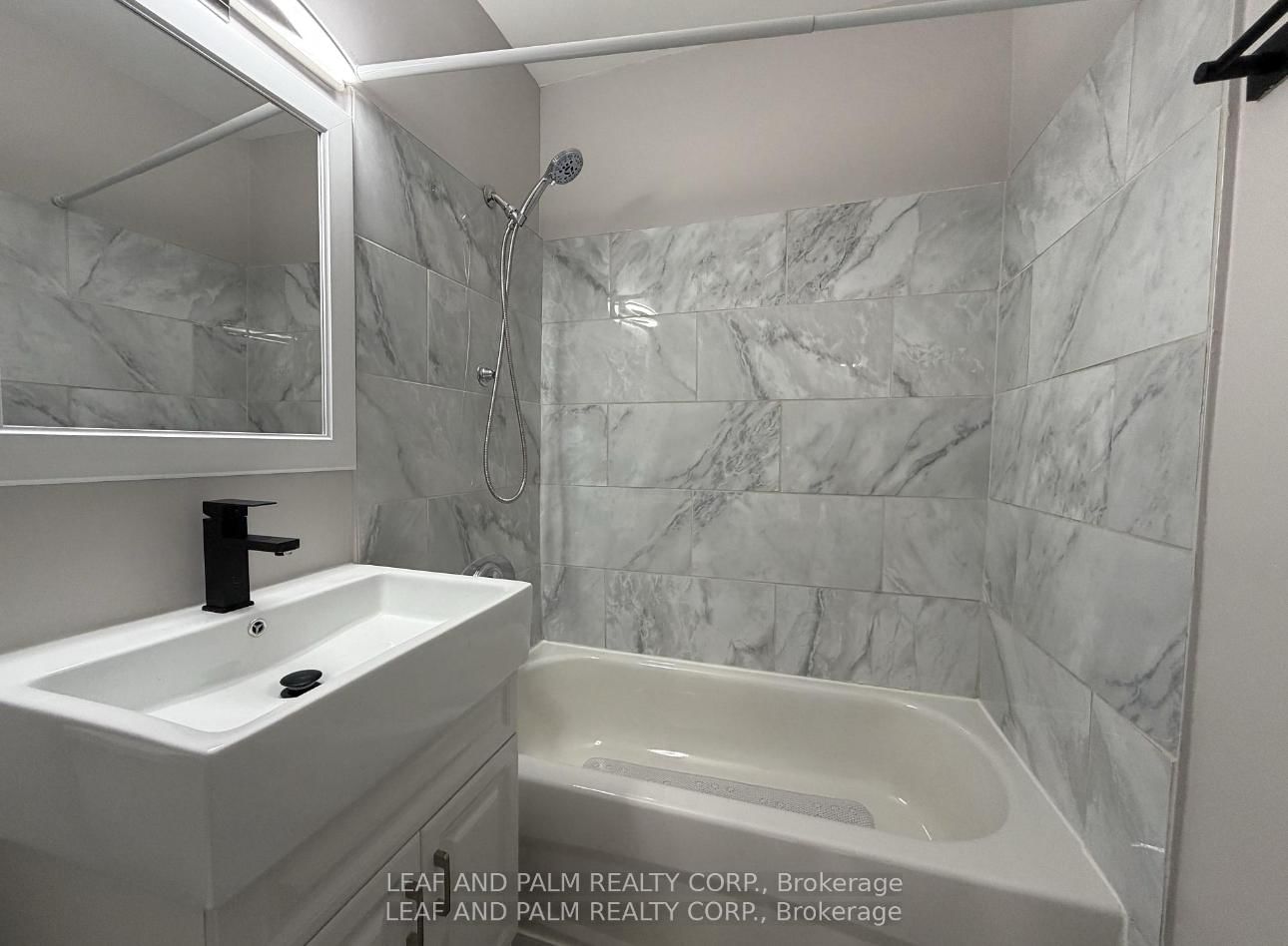1698 Victoria Park Avenue - Photo 6