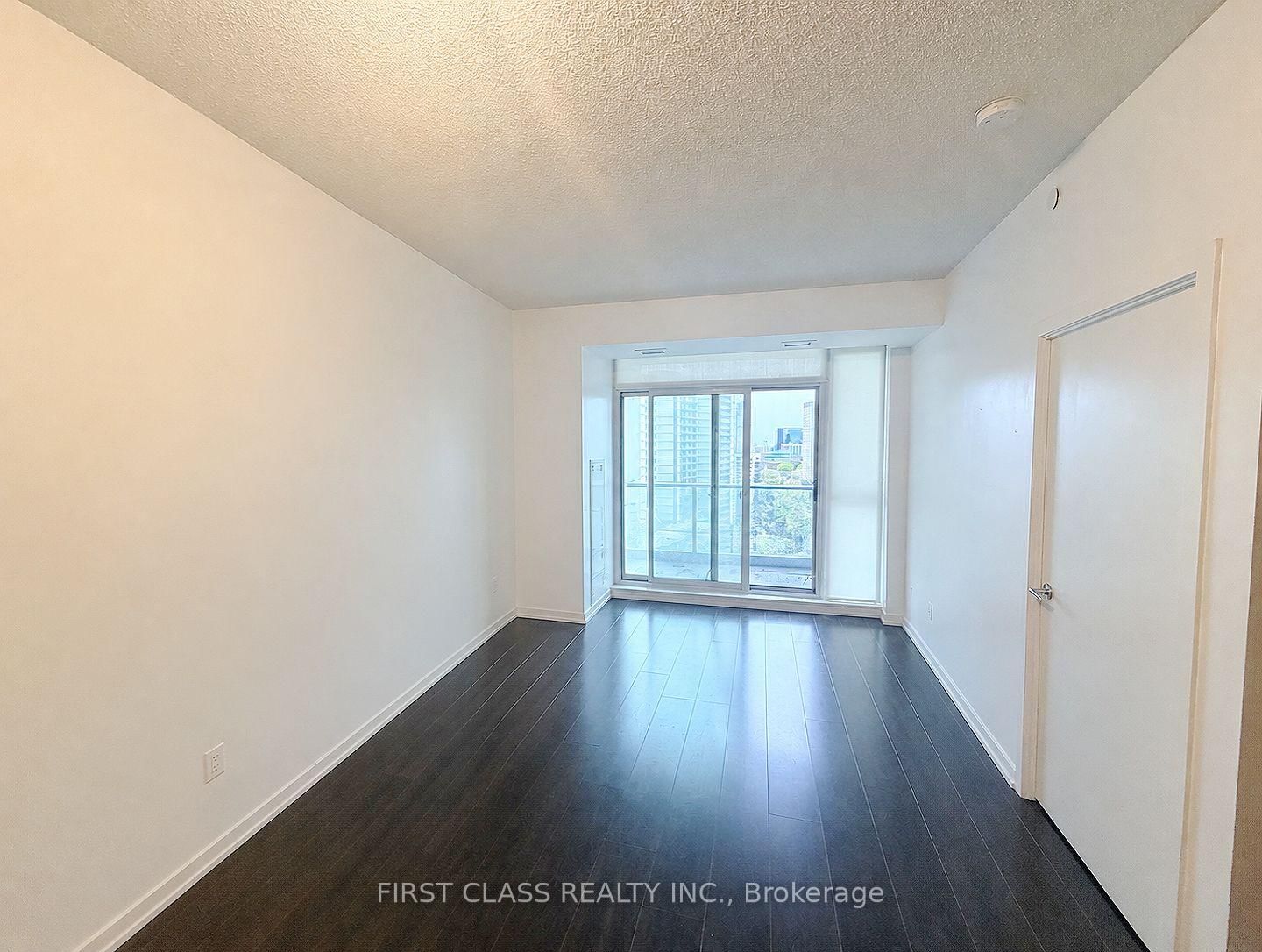 62 Forest Manor Road, Unit 804 - Photo 4