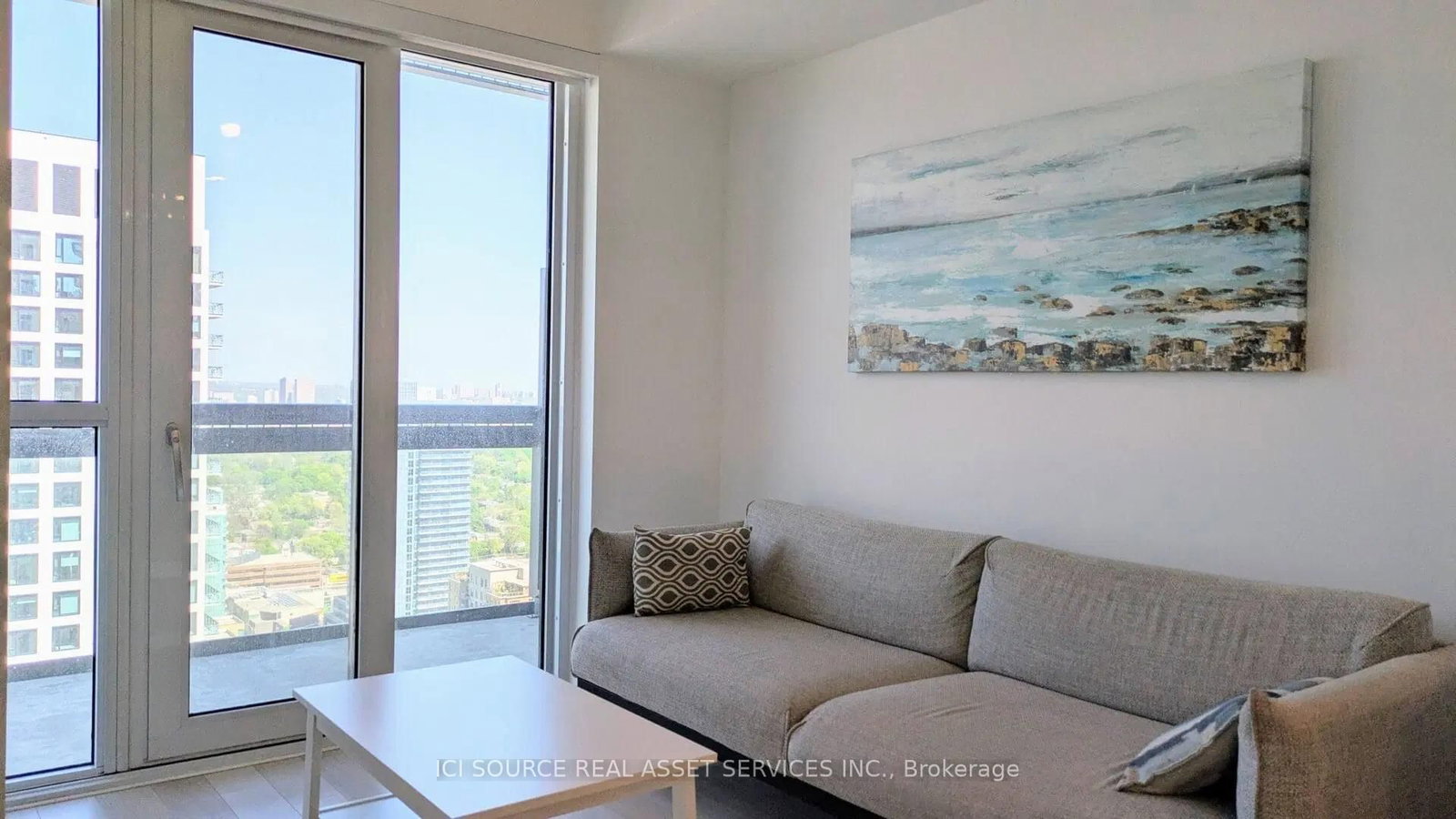 3210-39 Roehampton Avenue, Toronto, ON, photo 2