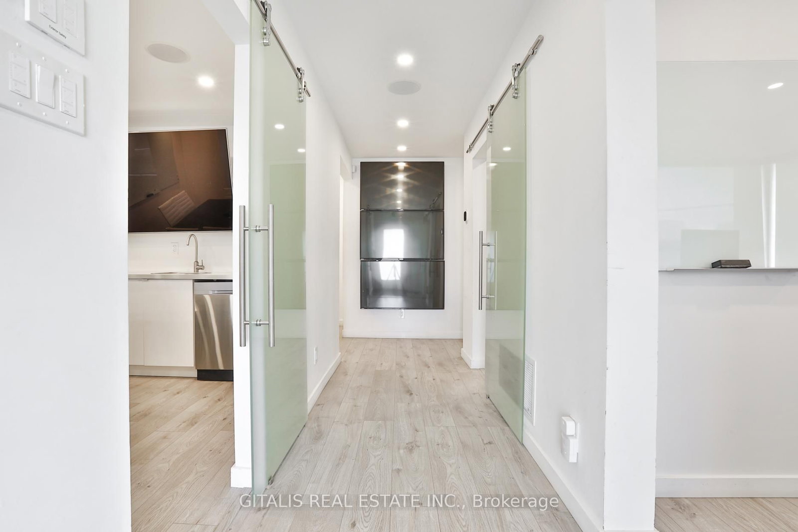 75 Jonesville Crescent, Unit A - Photo 5