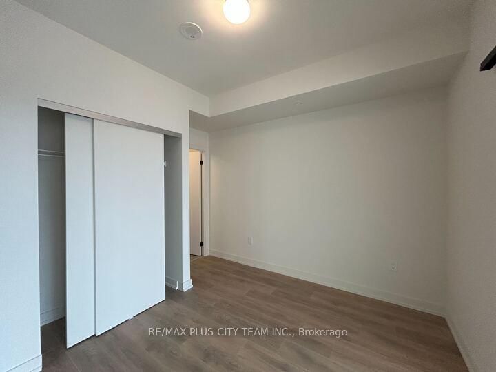 181 Sterling Road, Unit 916 - Photo 7