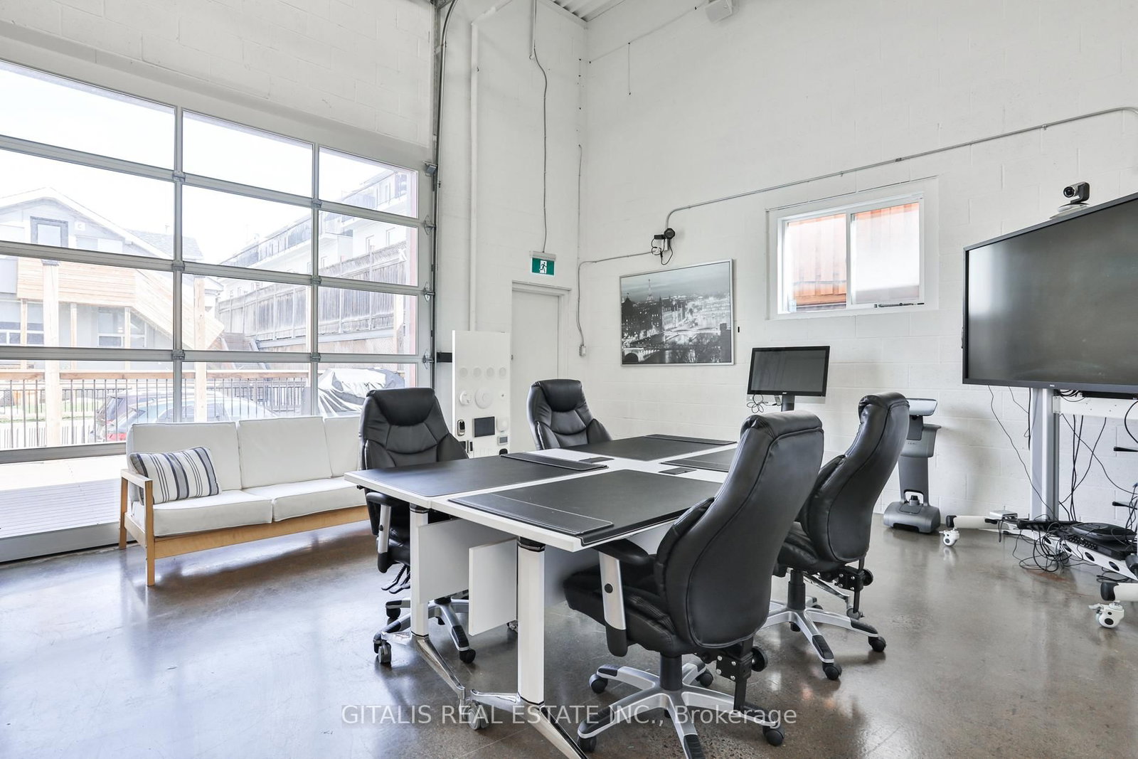 75 Jonesville Crescent, Unit D - Photo 10