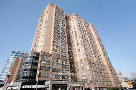 1708 - 633 Bay Street