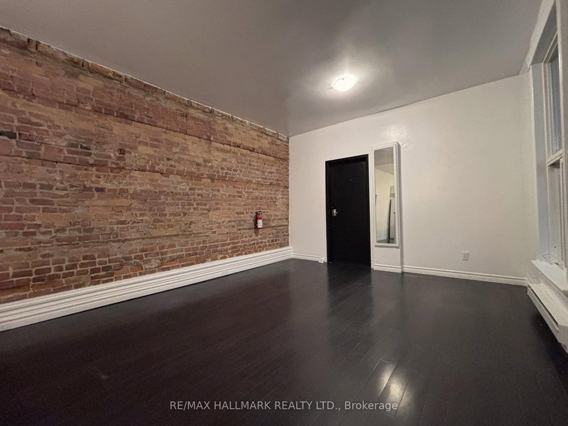 2 - 122 Baldwin St, Toronto, M5T 1L6 | Image 3