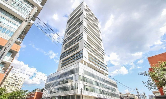 2212 - 89 Mcgill Street