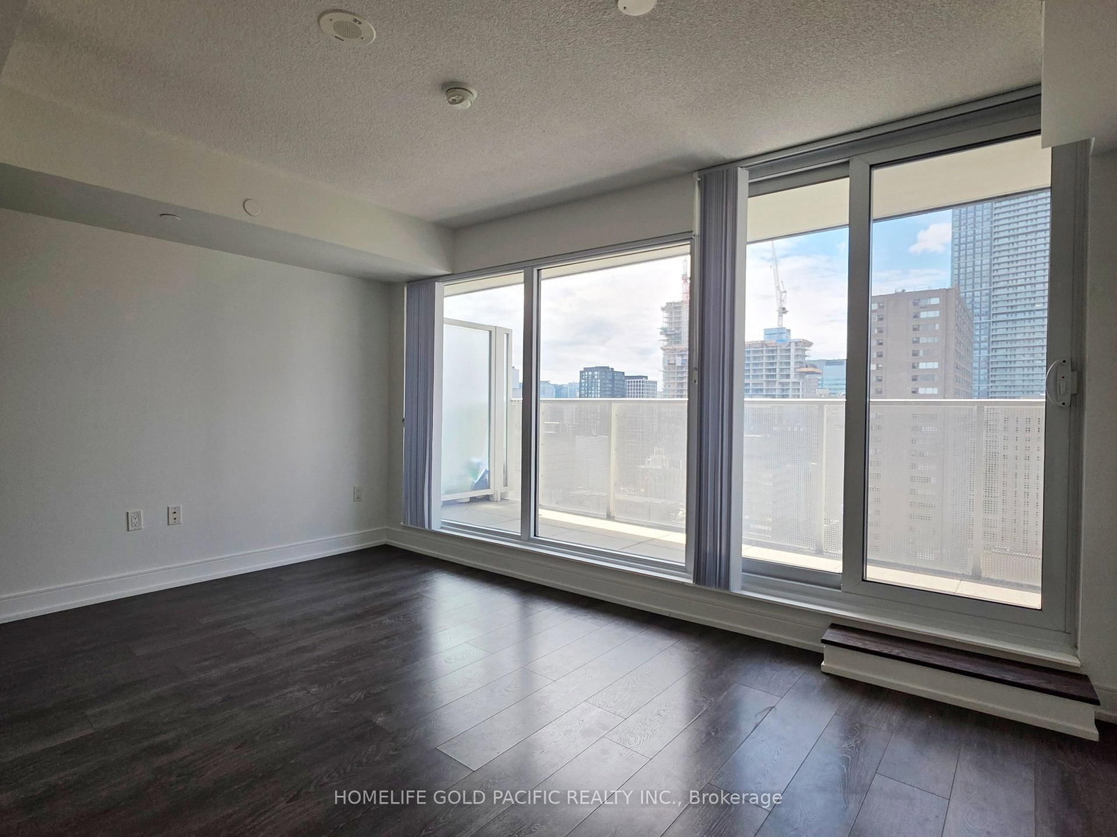 89 Mcgill Street, Unit 2212 - Photo 8