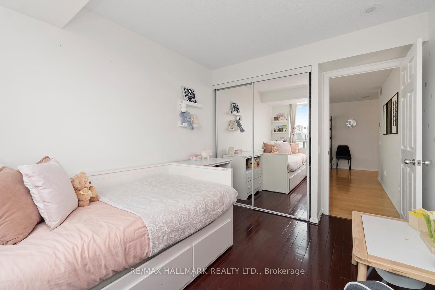 28 Harrison Garden Boulevard, Unit 1902 - Photo 24