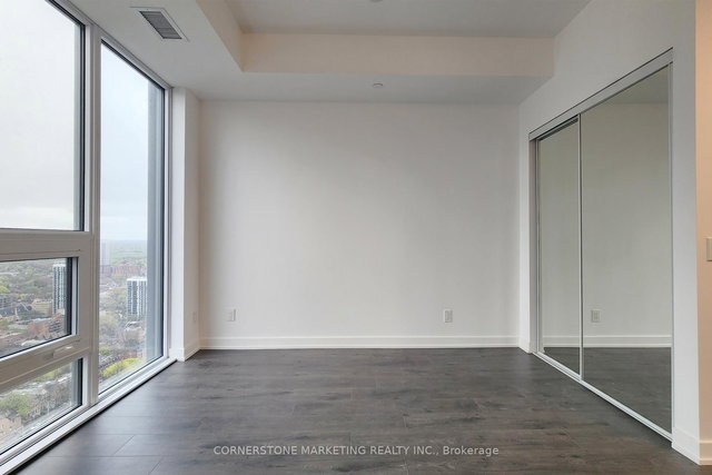 3702 - 100 Queen Street E
