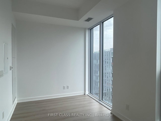 . - 100 Queen Street E