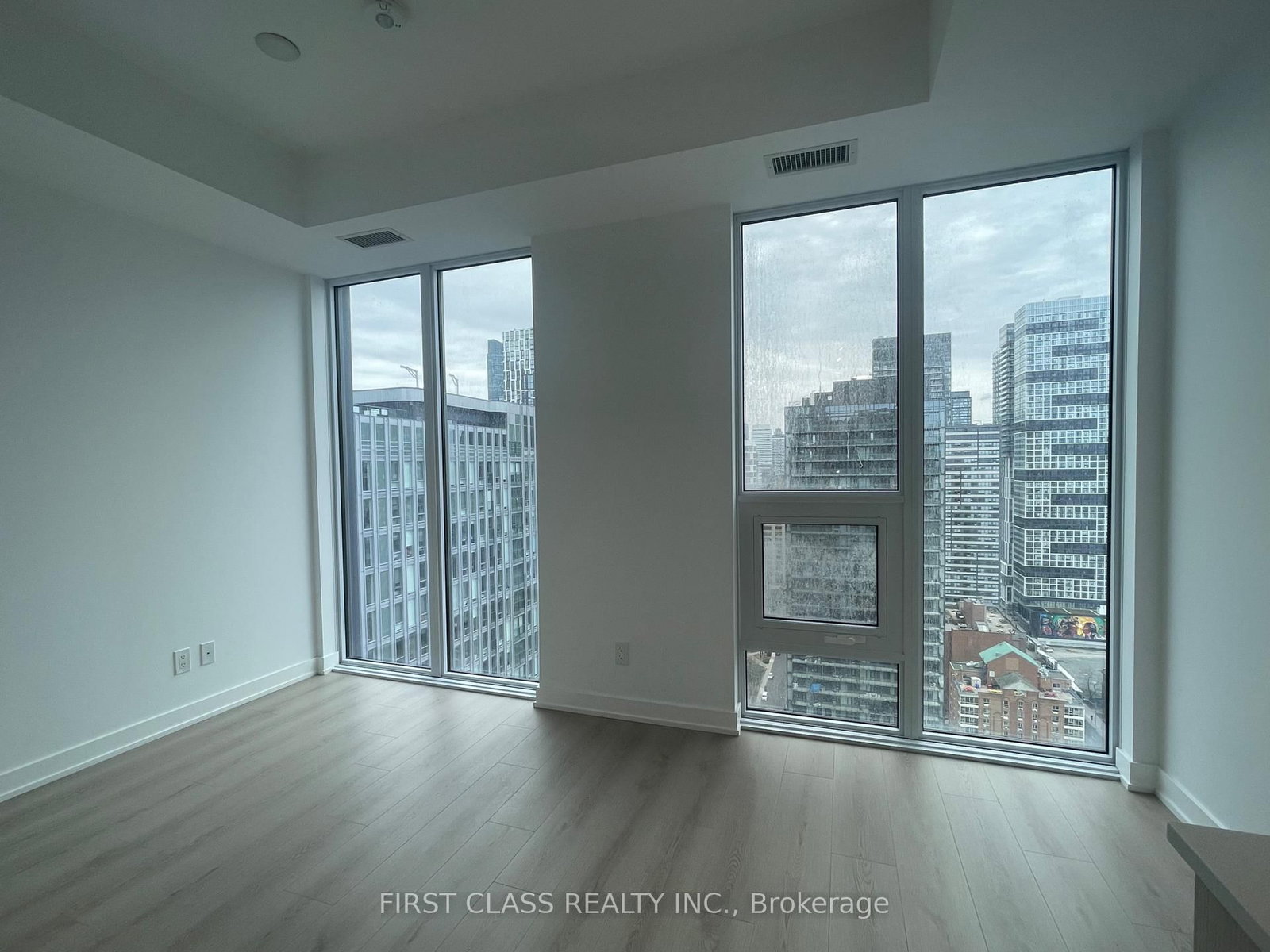 100 Queen Street E, Unit . - Photo 8