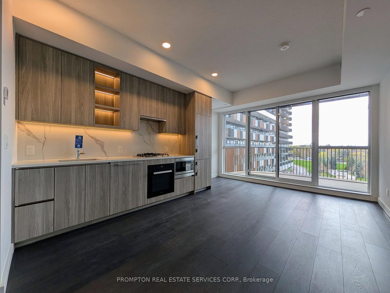 549 - 18 Esther Shiner Blvd, Toronto, M2K 0J7 | Image 2