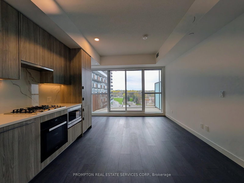 549 - 18 Esther Shiner Blvd, Toronto, M2K 0J7 | Image 3