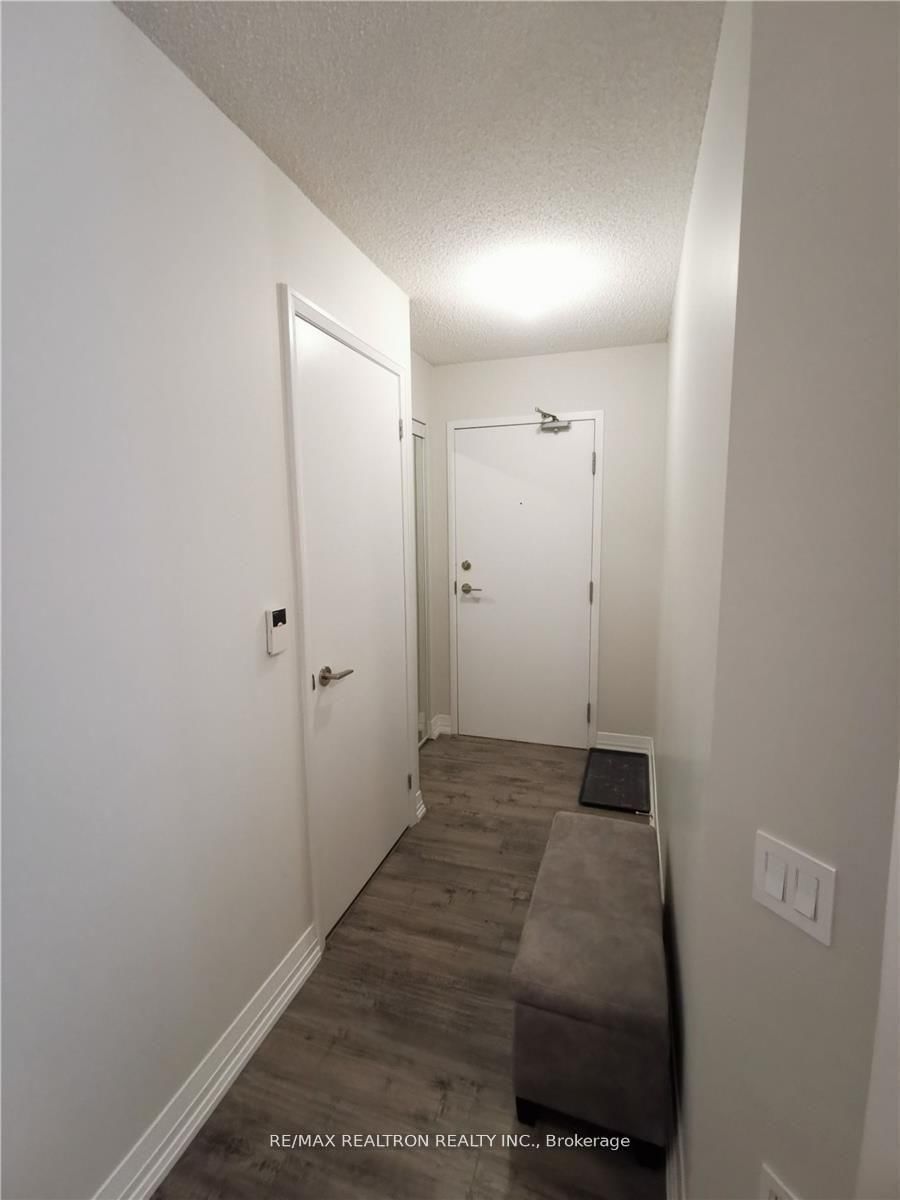 21 Carlton Street, Unit 510 - Photo 8