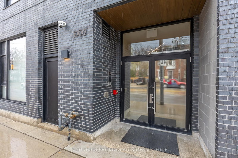 302 - 1000 Bathurst St, Toronto, M5R 3G7 | Image 2