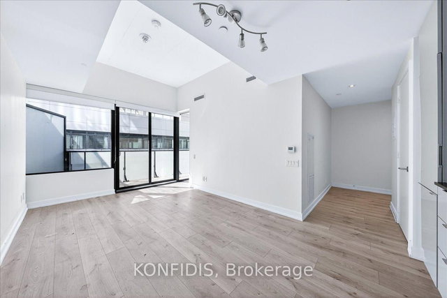 732 - 161 Roehampton Avenue