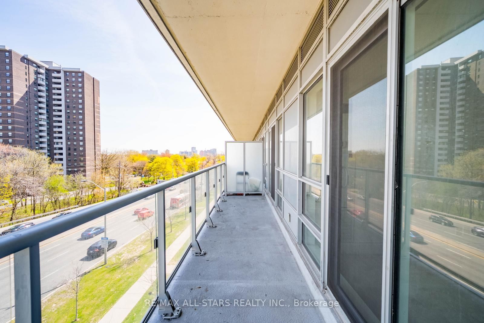 2015 Sheppard Avenue E, Unit 407 - Photo 13