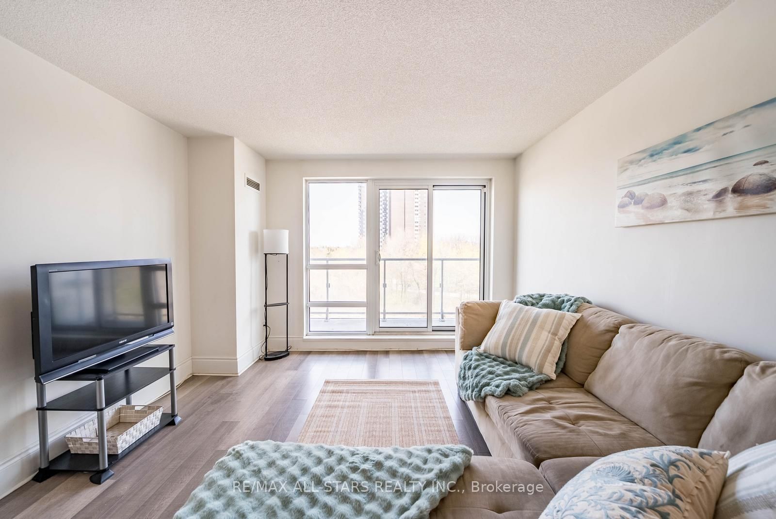 2015 Sheppard Avenue E, Unit 407 - Photo 9
