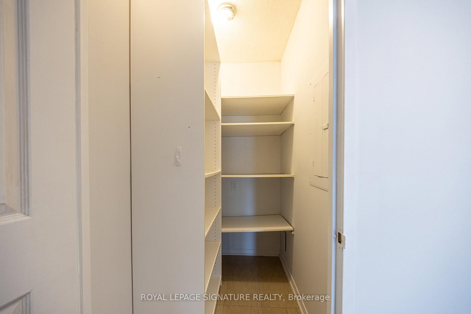3 Concorde Place, Unit 2004 - Photo 28