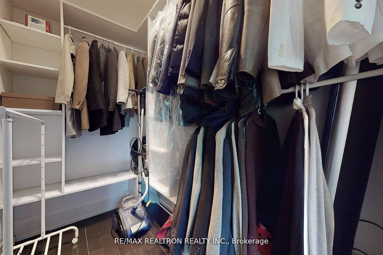 44 Tefley Road, Unit Main - Photo 28