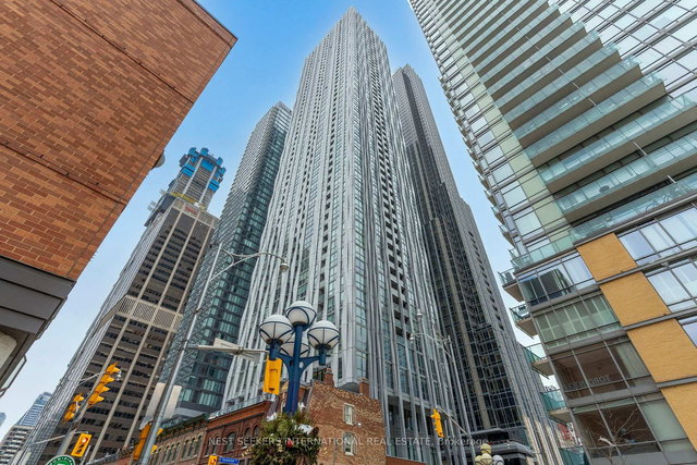 1405 - 1 Yorkville Avenue