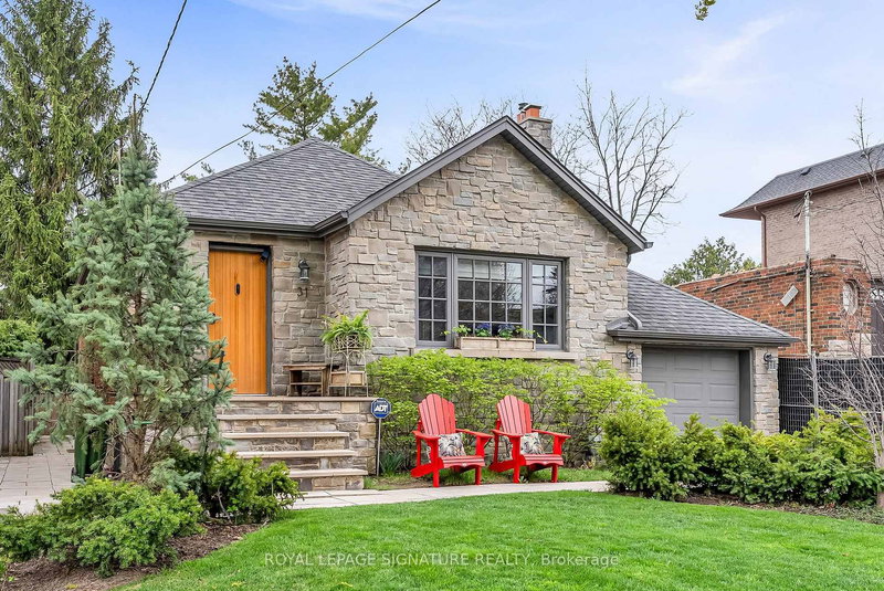 31 Burncrest Dr, Toronto, M5M 2Z2 | Image 2