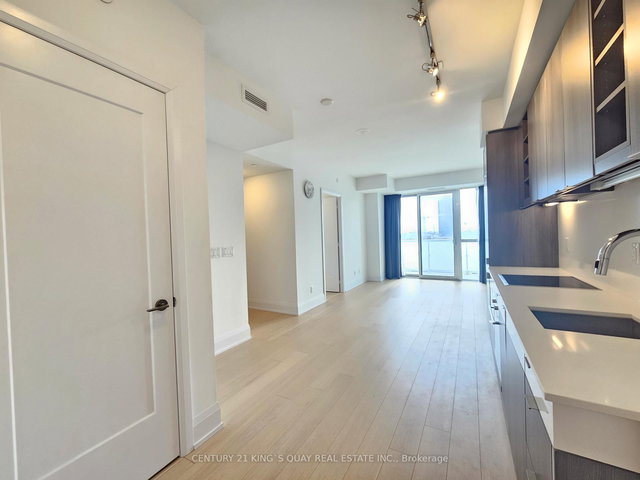 1410 - 101 Erskine Avenue